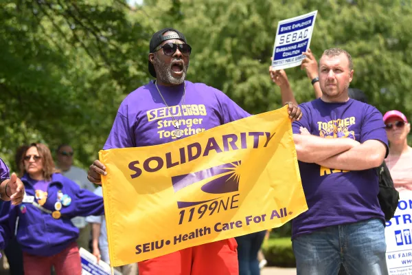 1199 Group Home & Day Program Workers Strike