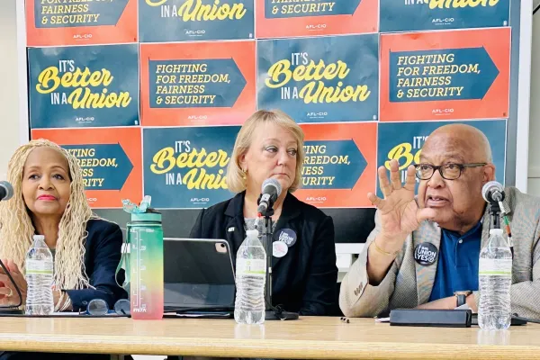 Fred Redmond in Hartford for AFL-CIO's "It's Better In a Union" bus tour