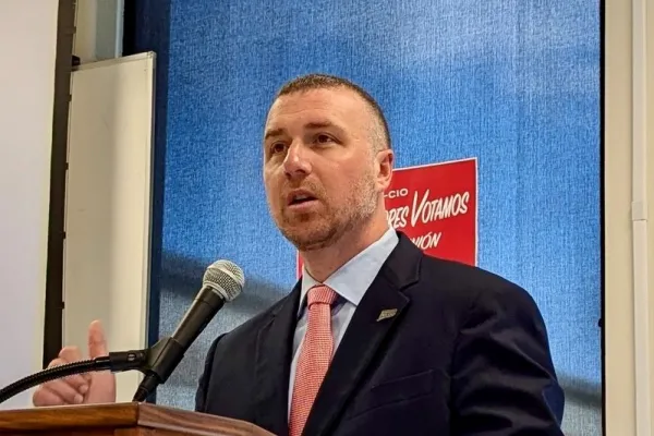 Ed Hawthorne, President of the Connecticut AFL-CIO