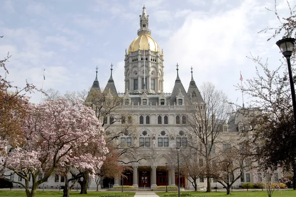 capitol_rear_web.jpg